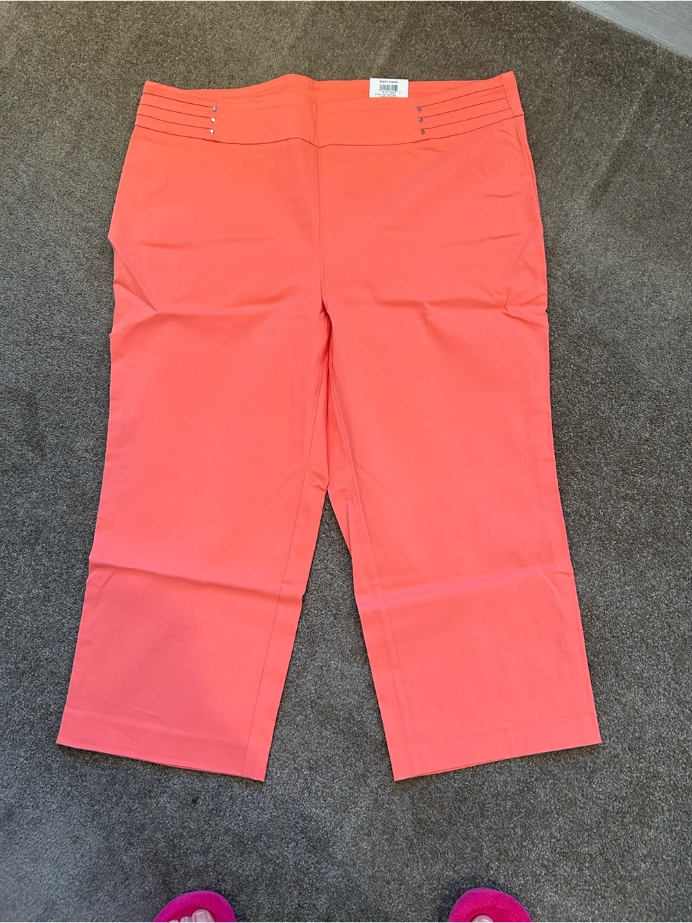 JM Collection Rivet Capris NWT 2X Cheerful Peach